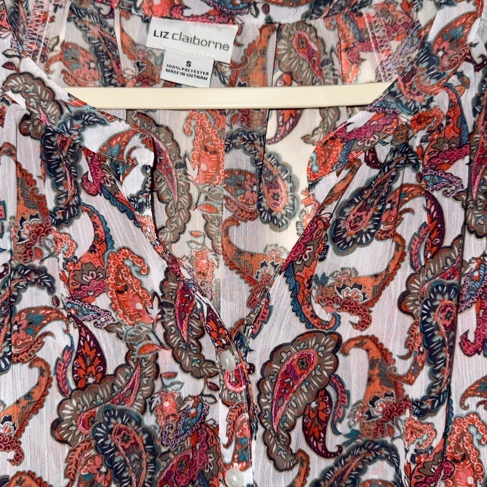 Liz Claiborne Women's Paisley sheer Blouse - Picture 2 of 3